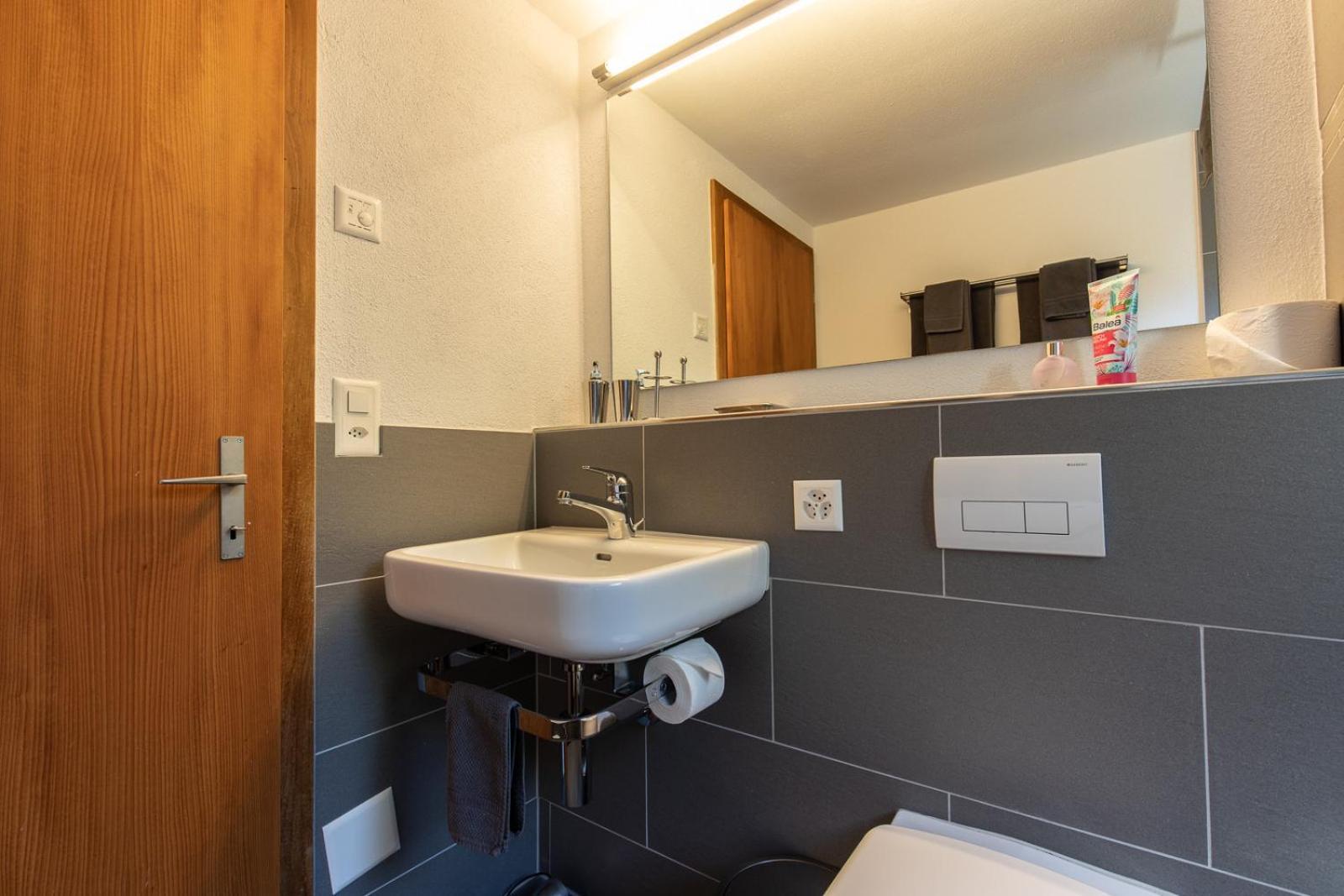 Apartamento Chasa Gernet Buorcha Scuol Exterior foto